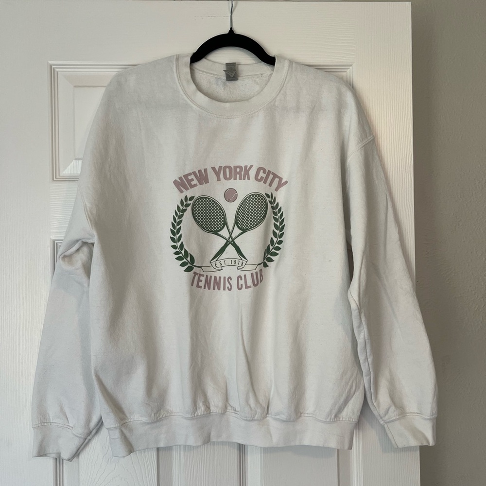 Gildan White Sweatshirt